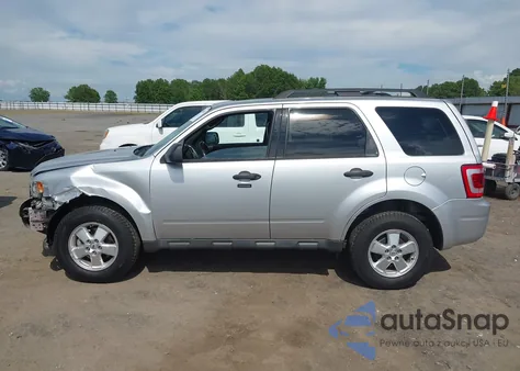 2010 Ford Escape Xlt из США, поврежденный, VIN 1FMCU0D76AKD32616
